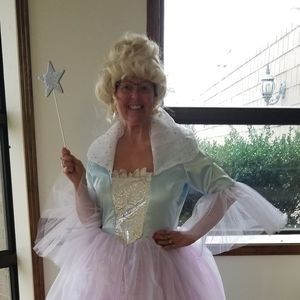 Meet your Posher, Debra